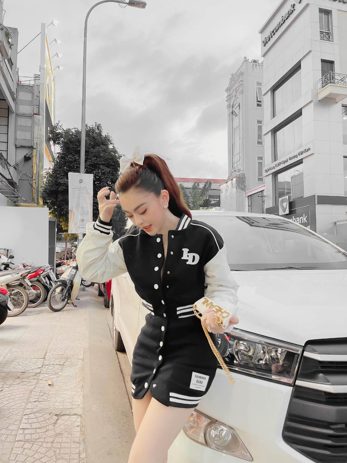 Cách đây 1 tháng, Trang Nemo cũng từng gây xôn xao khi đứng ra tố nhân viên tên Tr. “tuồn” hàng ra ngoài để người thân bán kiếm tiền.