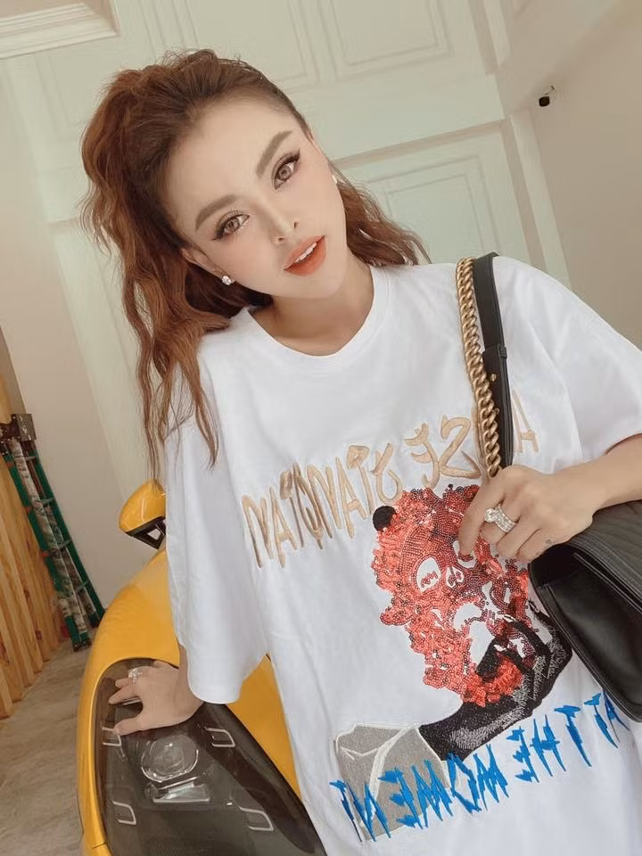 Cuối năm 2019, lại xuất hiện đoạn "clip nóng" mà nữ chính bị cho là Trang Nemo, tuy nhiên, nữ chủ shop sau đó đã phủ nhận.