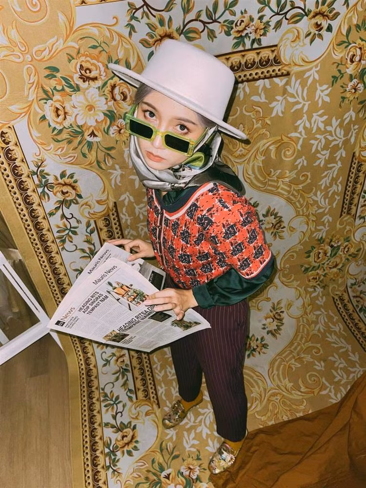 Gia Thị Linh sở hữu thân hình vạn người mê vì thế cô nàng luôn tích cực diện những bộ đồ bó sát để khoe trọn vóc dáng.