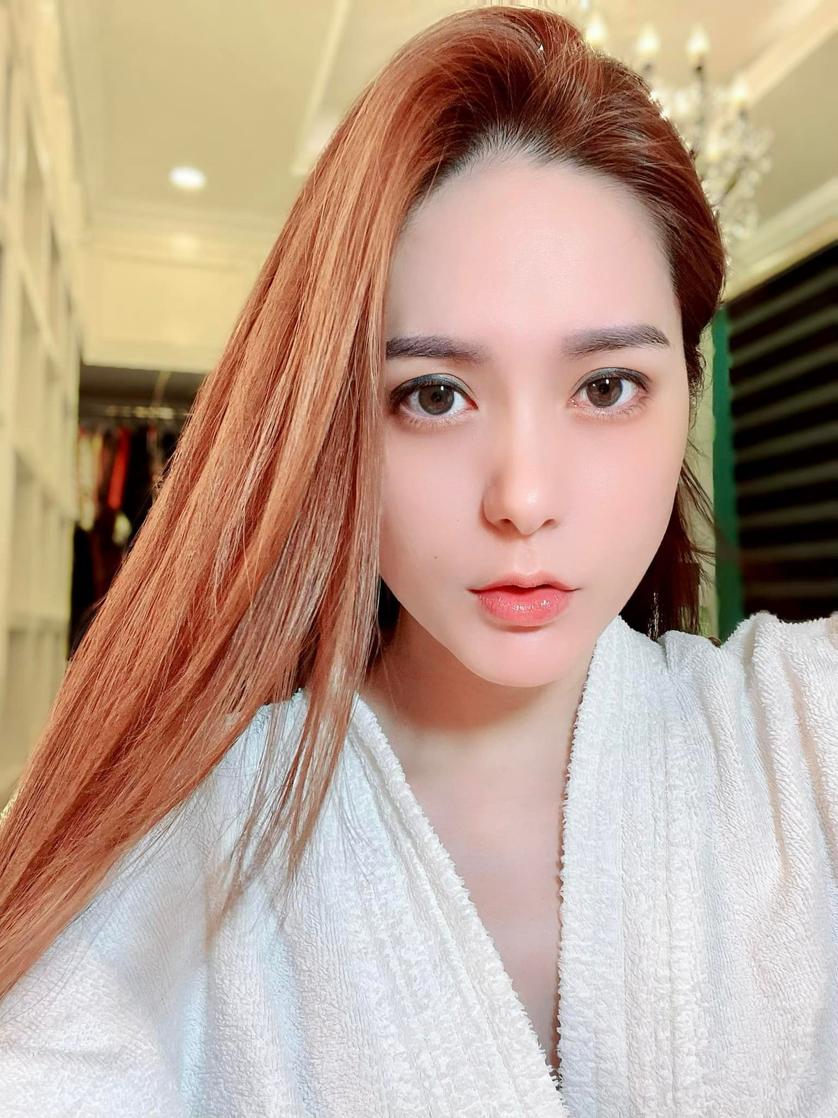 “Nu dai gia quan 7” khoc nuc no, netizen to mo ly do