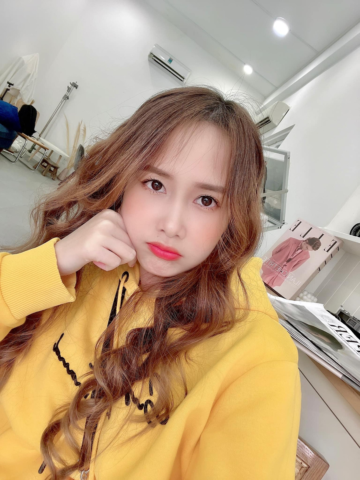 Nếu thời còn diễn ở FAP TV, cô nàng nhỏ nhắn, lém lỉnh thì hiện tại đã rất mặn mà, ra dáng người phụ nữ của gia đình.