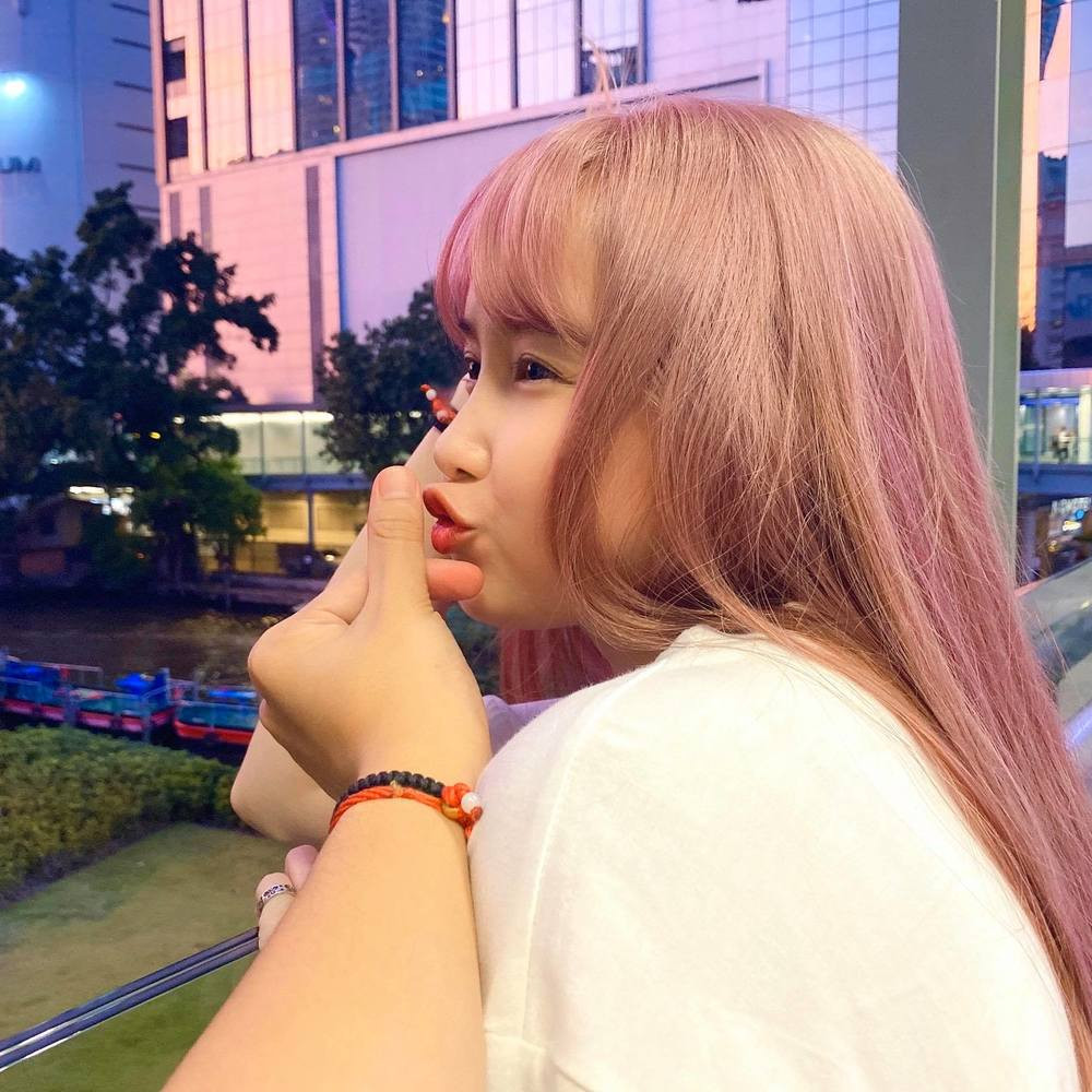 Bên nhau từ năm 2017, chỉ 2 năm sau đó, cả hai quyết định về chung một nhà trong sự ngỡ ngàng của nhiều người.