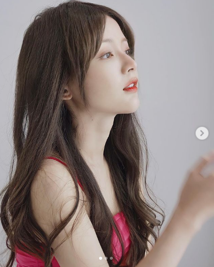 Sau 7 năm được mọi người biết đến, Lê Lý Lan Hương ngày càng trưởng thành theo phong cách gợi cảm.