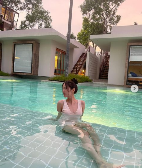 9X còn ghi điểm bởi có thể nói thành thạo 3 thứ tiếng: Thái, Nhật và Anh.