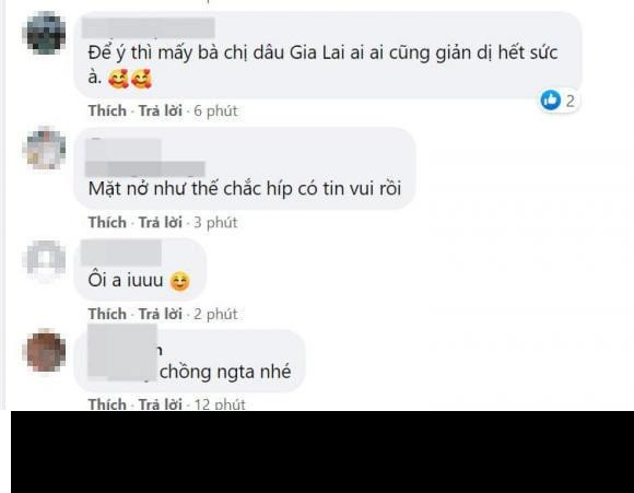 "Mặt nở thế này chắc gia đình Híp có tin vui rồi", "Chị dâu có bầu rồi sao?", "Mặt nở thế kia chắc chắn có bầu rồi",... là những bình luận cư dân mạng để lại ở thời điểm đó.