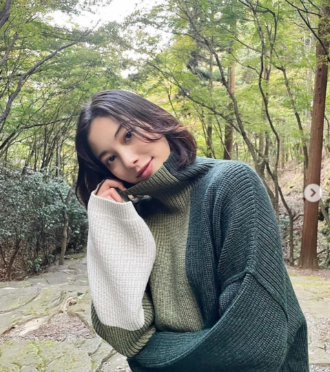 Sinh ra ở Iran và sống ở Nhật Bản từ năm 6 tuổi, Setako được giáo dục trong hai nền văn hóa.