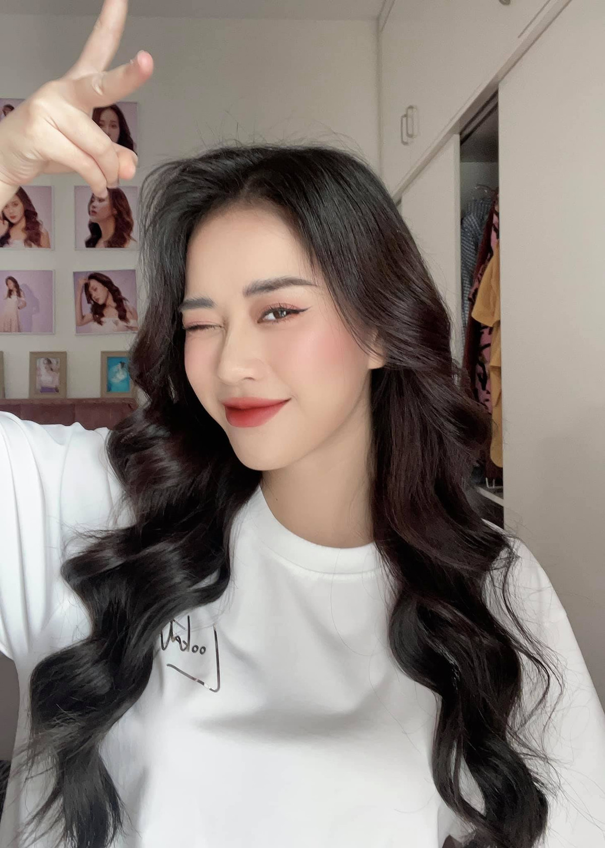 MC Ngô Mai Phương của chương trình Bữa Trưa Vui Vẻ trên VTV6 được biết đến là một gương mặt cực kì triển vọng.