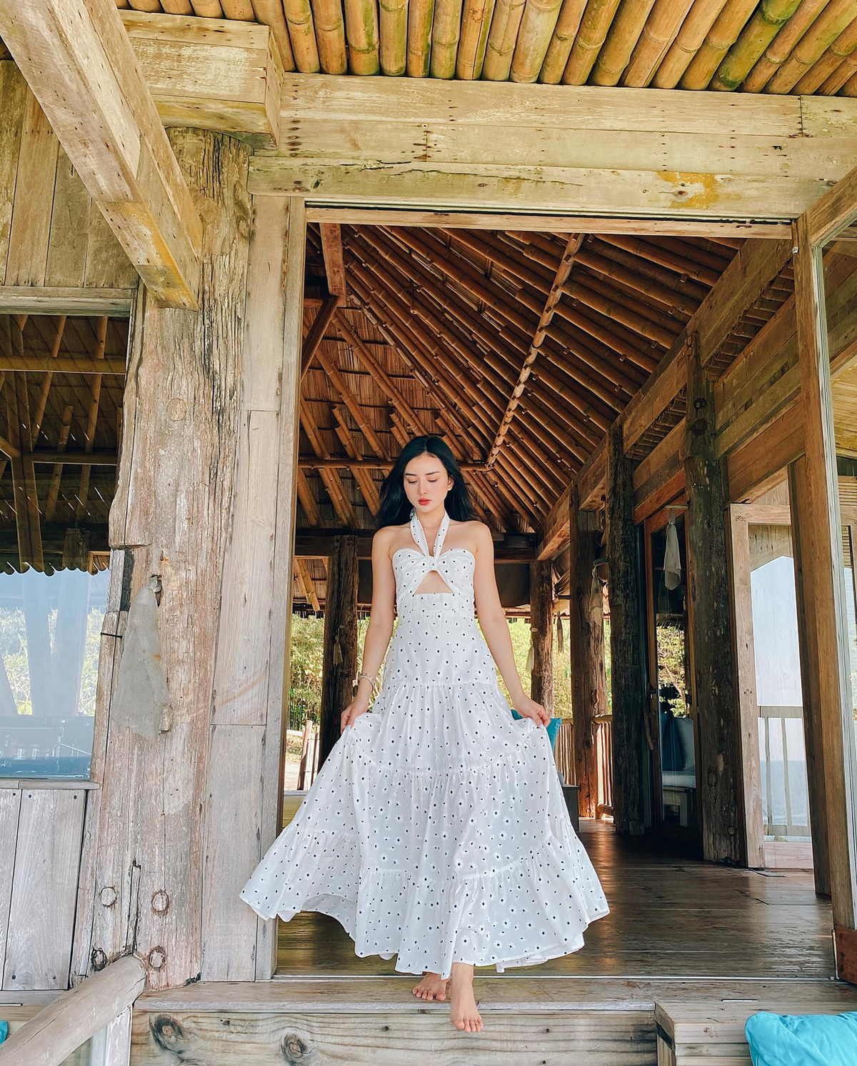 Tháng 9/2019, Angela lên xe hoa với một vị đại gia người Thái làm trong lĩnh vực sản xuất nhựa dùng cho ô tô.