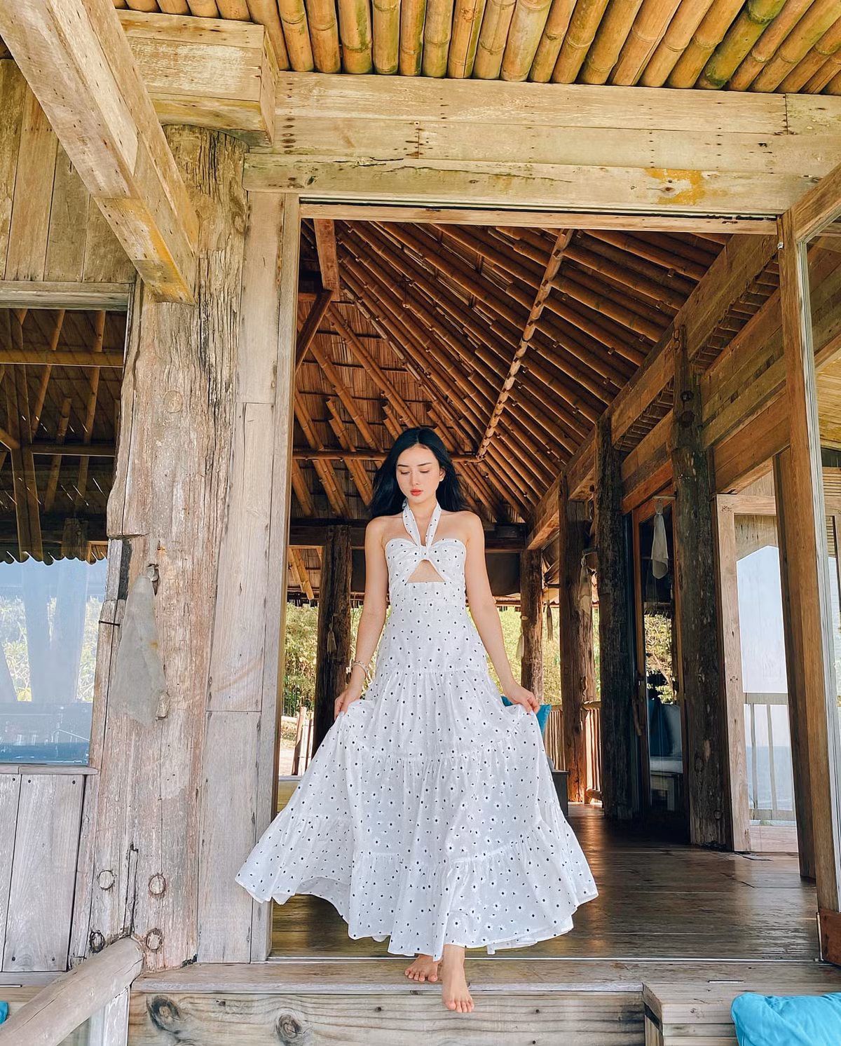 Tháng 9/2019, Angela lên xe hoa với một vị đại gia người Thái làm trong lĩnh vực sản xuất nhựa dùng cho ô tô.