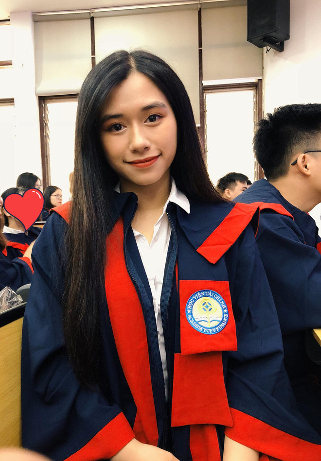 Cô gái 9x lúc đó đang là sinh viên của Học viện Tài chính với bảng điểm học tập xuất sắc.