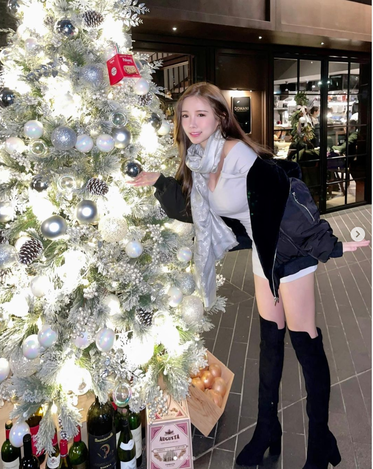 Thời gian gần đây nữ DJ xinh đẹp này liên tục xuất hiện trên các chương tình truyền hình và gameshow tại Đài Loan nên tên tuổi của cô càng được chú ý nhiều hơn.