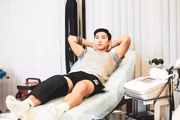 Ca phẫu thuật của nam cầu thủ Văn Hậu đã diễn ra rất thành công vào ngày 17/11.