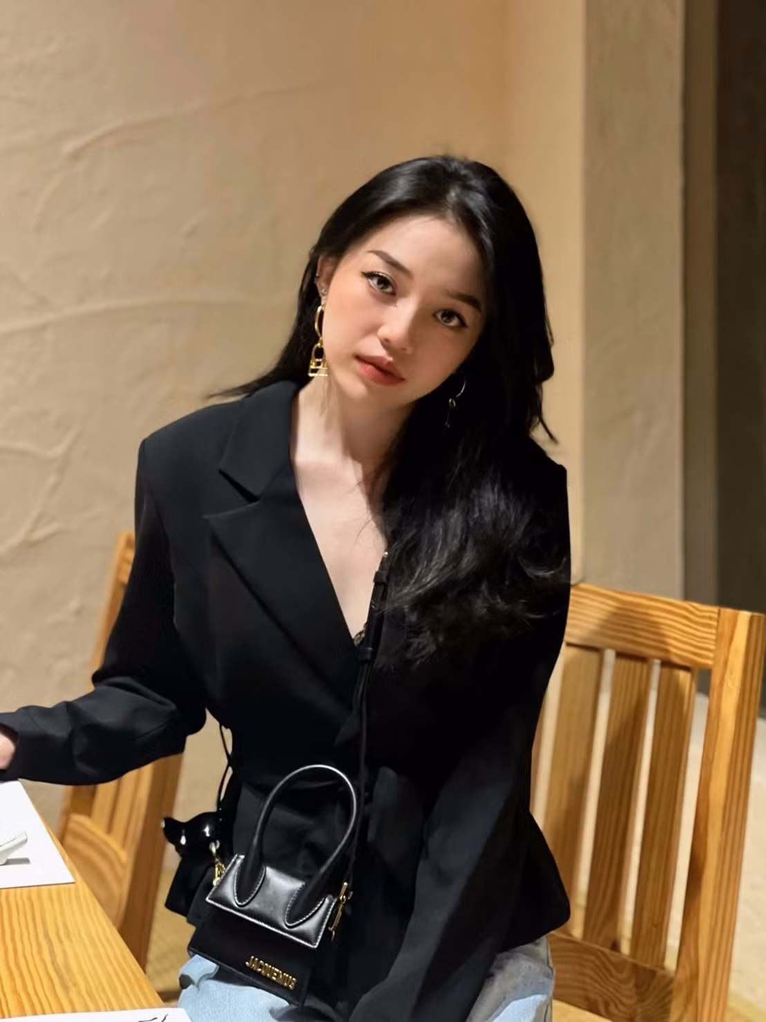 Theo những gì cô chia sẻ trong video đăng tải trên kênh YouTube cá nhân, căn hộ là thành quả tích góp được sau 6 năm tự lập và Linh Ngọc Đàm mua vì muốn báo hiếu bố mẹ. Ảnh: FBNV