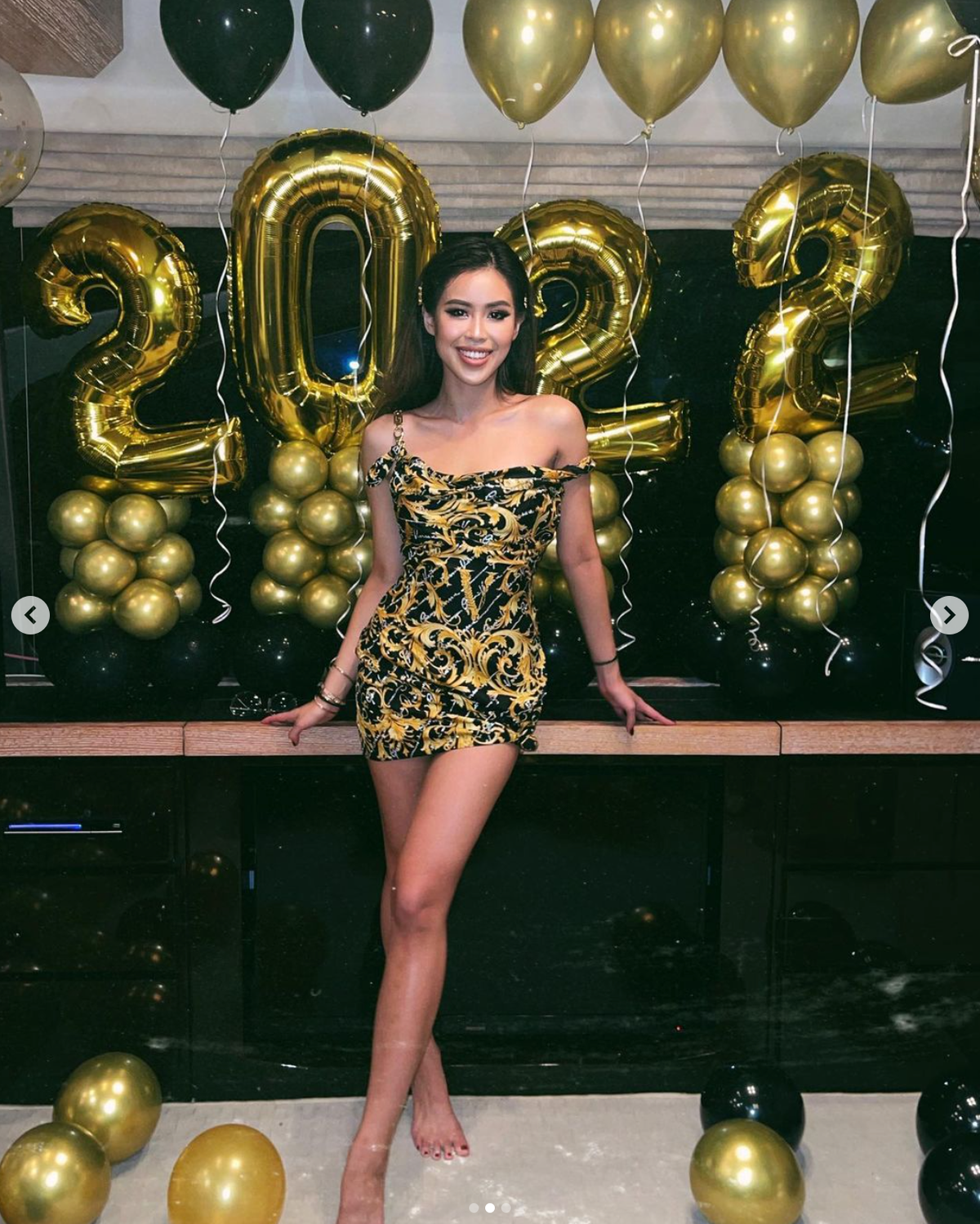 Mái tóc màu đen của cô nàng được nhận xét hợp với nhan sắc hiện đại, thời thượng vốn có của Tiên Nguyễn.