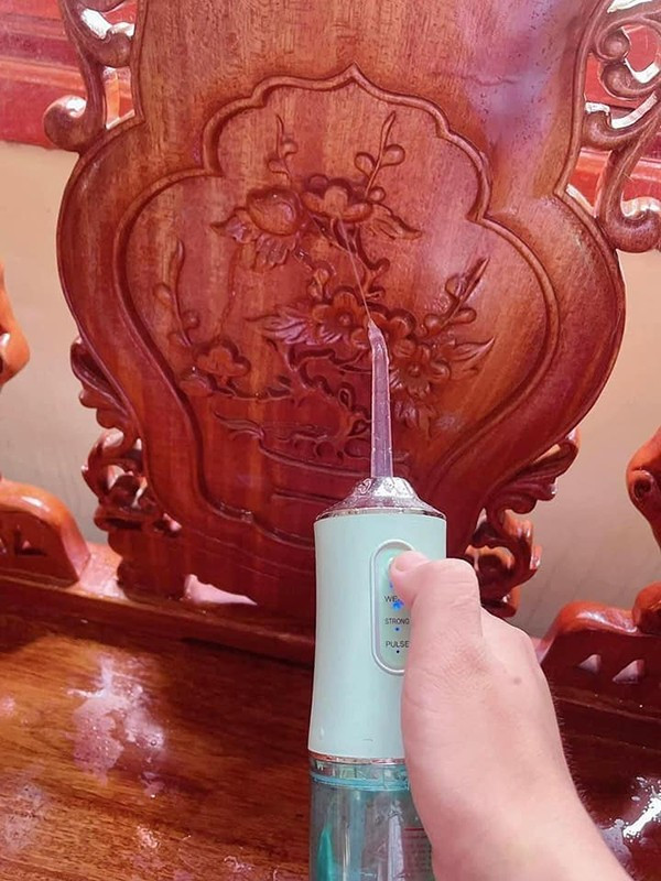 Ưu điểm của cách làm này nhìn chung có thể giải quyết được những khe kẽ nhỏ nhất mà vòi xịt công xuất lớn có thể không giải quyết được.