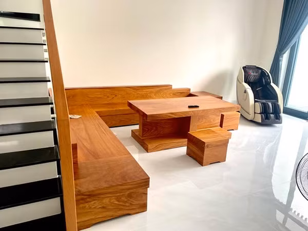 Tuy nhiên đây cũng là cách đắt đỏ nhất để giải quyết nỗi ám ảnh làm sạch bộ bàn ghế rồng phượng mỗi khi Tết đến. Ảnh: Tổng hợp