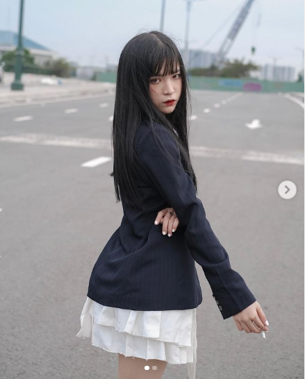 Cô nàng cao 1m60, nặng vỏn vẹn 42kg. Vòng eo 56cm là điểm nhấn trên cơ thể Thanh Thơ.