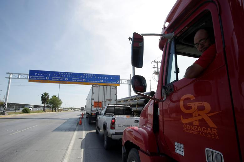 Chuyen kho tin, hang ngan xe tai 