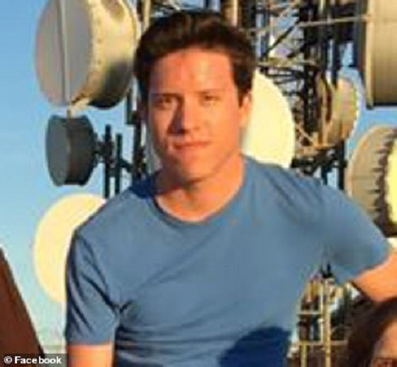 Một nguồn tin chưa được xác nhận khẳng định nghi phạm Earnest căm thù người Do Thái và đó là động cơ khiến y thực hiện vụ xả súng chấn động nước Mỹ vừa qua.