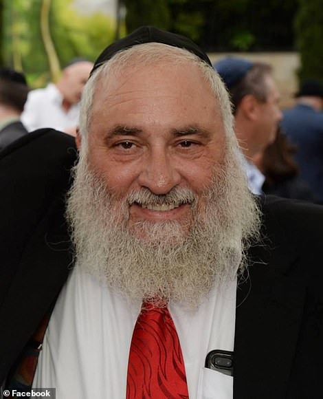 Ông Rabbi Yisroel Goldstein là một trong những nạn nhân bị thương trong vụ xả súng vừa qua.