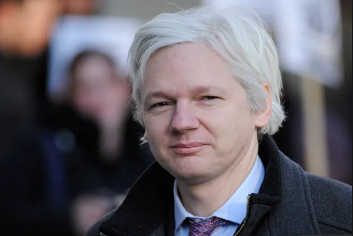 Năm 2010, Julian Assange được tạp chí Forbes xếp hạng 68 trong Danh sách những người quyền lực nhất thế giới. Ảnh: USA Today.