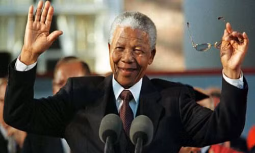 Dieu it biet ve cuu Tong thong Nam Phi Nelson Mandela