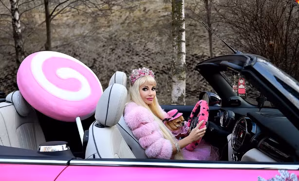 Bat ngo cuoc song cua “bup be Barbie” doi thuc-Hinh-11