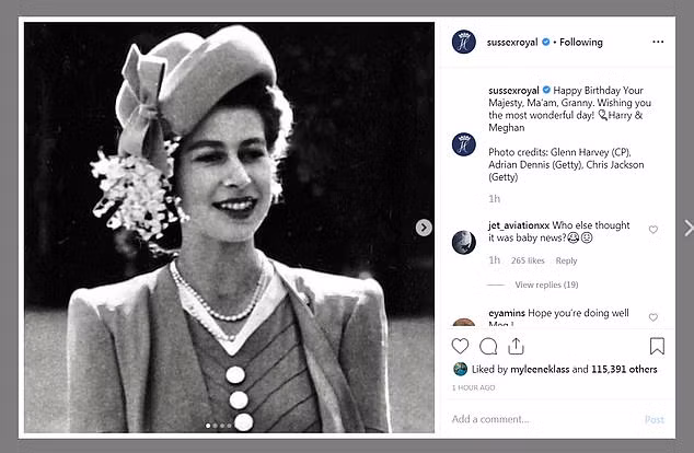 Trước đó cùng ngày, Hoàng tử Hary và Công nương Meghan Markle đã viết lời chúc mừng sinh nhật Nữ hoàng Elizabeth II trên tài khoản Instagram của họ. "Chúc mừng sinh nhật Nữ hoàng. Chúc bà một ngày tuyệt vời nhất", vợ chồng Hoàng tử Harry nhắn gửi, đồng thời đăng tải bức ảnh thời trẻ của Nữ hoàng Elizabeth II.