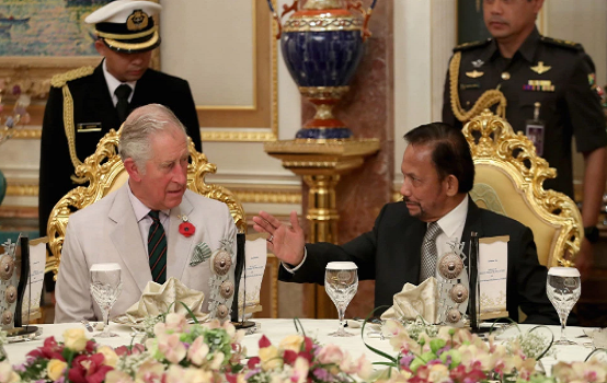 Vị Sultan 72 tuổi này có cuộc sống xa hoa khiến nhiều người phải ngỡ ngàng.