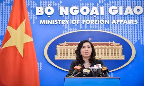 Viet Nam len tieng ve thong tin xay 10 dao nhan tao o Truong Sa