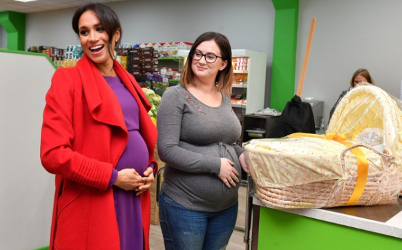 Tuy nhiên, cách gọi có thể thay đổi hoàn toàn nếu Nữ hoàng Anh Elizabeth II trao cho con của vợ chồng Hoàng tử Harry tước hiệu tương tự như Hoàng tử "nhí" George, Louis và tiểu Công chúa Charlotte. Ảnh: BDNews.