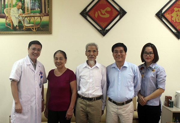 Benh nhan ung thu thoat 