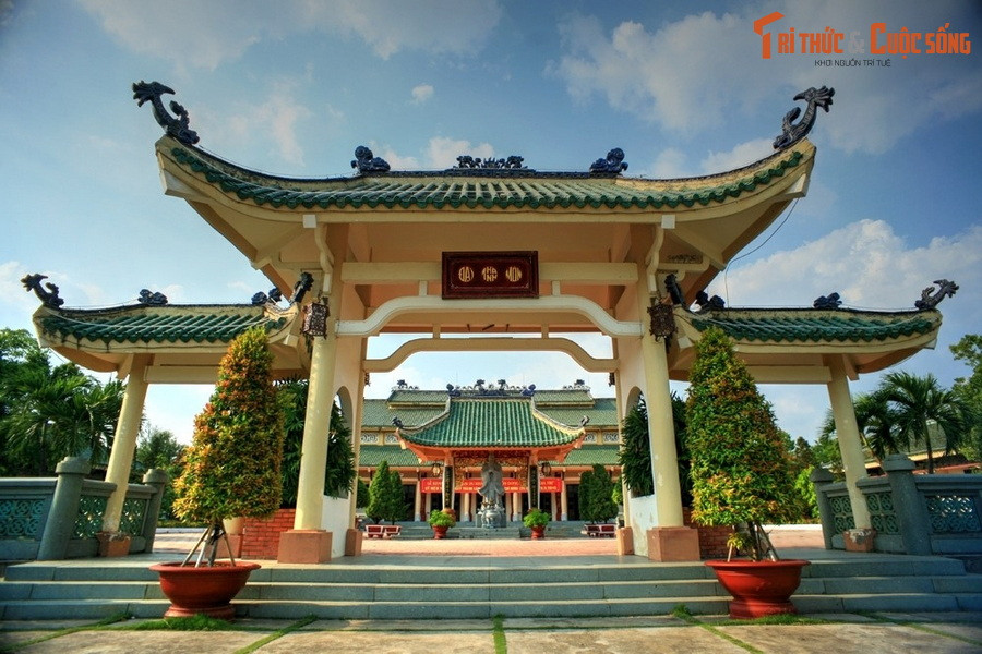 Tỉnh có dân số đông nhất Việt Nam: Đồng Nai (4,36 triệu người).