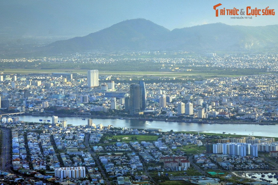 Thành phố có diện tích lớn nhất Việt Nam: Đà Nẵng (11.860 km2).