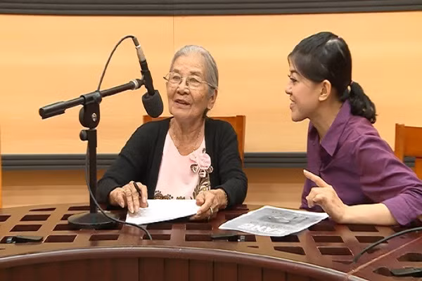 Tuoi U90 cua “ba me hien nhat” man anh nho