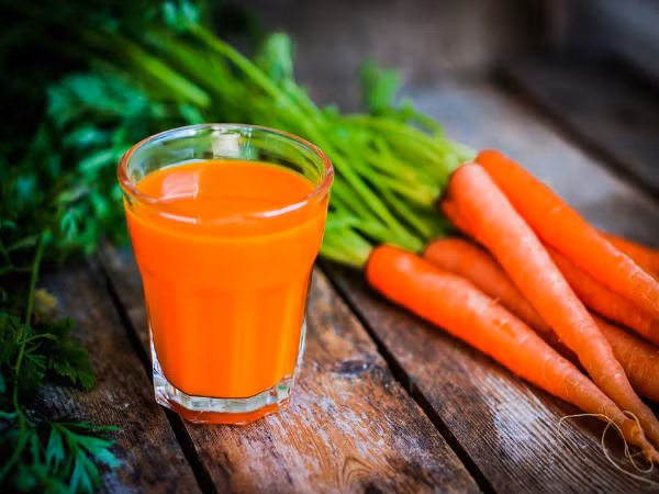 Vỏ cà rốt cũng chứa hàm lượng cao vitamin C và niacin có đặc tính chống ung thư mạnh.