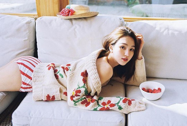  Crissie Lee sinh năm 1993, được cư dân mạng chú ý đến nhờ gương mặt xinh đẹp và vóc dáng chuẩn như mẫu dù đã trải qua sinh nở.