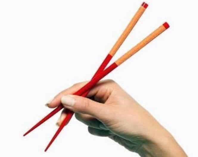 Cach cam dua bat mi van menh giau sang hay ngheo hen-Hinh-2