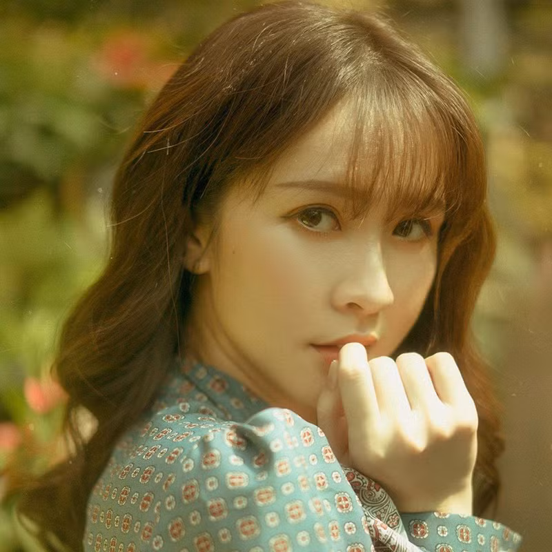 Bên cạnh đó, một số streamer nổi tiếng khác cũng ra sức kêu gọi quỹ hướng về miền Trung. Phải kể đến Ngân Sát Thủ cùng fan với số tiền 35 triệu đồng, Hoàng Luân gần 70 triệu đồng, hay Tín Dubai, Đạt Kòi,...