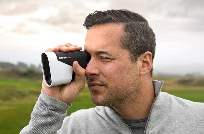 Garmin nổi tiếng với các thiết bị công nghệ hiện đại phục vụ các golfer và chơi golf thời 4.0 không thể thiếu máy đo khoảng cách. Approach Z80 tuy chỉ là máy đo khoảng cách thuần túy nhưng có độ chính xác vô cùng cao.