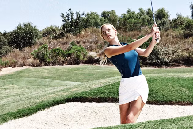 Những cú swing đầy thần thái của Paige Spiranac.
