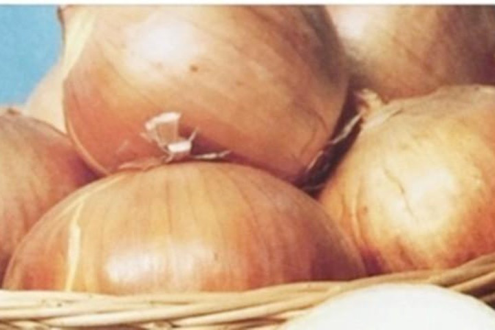 Đại diện Facebook tại Canada xác nhận việc quảng cáo bị từ chối là do lỗi thuật toán, cho biết đơn vị này sử công nghệ tự động để loại bỏ ảnh nhạy cảm khỏi các ứng dụng của mình. Bức ảnh chụp ở các góc máy khác nhau dẫn đến sự nhầm lẫn không đáng có.