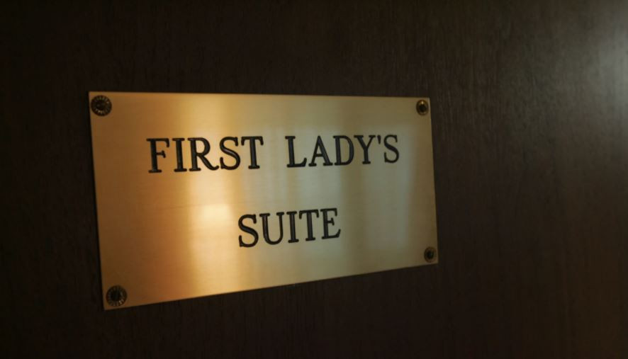 Hồi năm 2018, đệ nhất phu nhân Mỹ Melania Trump đã được điều trị tại bệnh viện này do gặp vấn đề về thận.