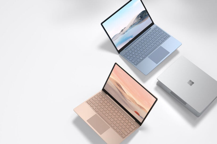 Mục đích chiếc máy này ra mắt còn là để cạnh tranh với Chromebook hay độ nhỏ gọn với Macbook Air. Nhưng cũng giống như Surface Go 2, Surface Laptop Go cần phải cắt giảm một số yếu tố để có giá bán tốt hơn.
