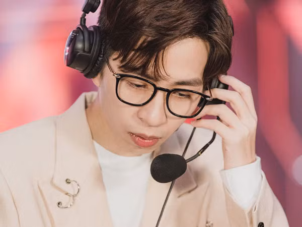 Hiện tại, không chỉ sở hữu trang cá nhân và kênh Youtube hàng triệu lượt theo dõi, ViruSs còn thành công khi lấn sân sang lĩnh vực khác, điển hình là loạt bản hit các sản phẩm âm nhạc kết hợp với nhiều ca sĩ nổi tiếng.