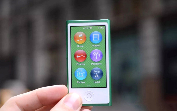 Trước đó, vào ngày 3/10 Apple cuối cùng đã đưa iPod Nano vào trong danh sách các sản phẩm lỗi thời và sẽ sớm không còn hỗ trợ sửa chữa nữa sau hàng chục năm âm thầm cống hiến.