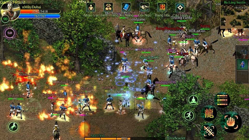 Những hình ảnh có thể bắt gặp ở bất kỳ nơi nào, từ nhà riêng, quán net ra đến tận công sở, VLTK đã tạo nên một cơn sốt thực sự. Già trẻ lớn bé, đàn ông hay phụ nữ, bất kỳ mọi tầng lớp nào trong xã hội cũng đều có thể tiếp cận và tận hưởng nó.