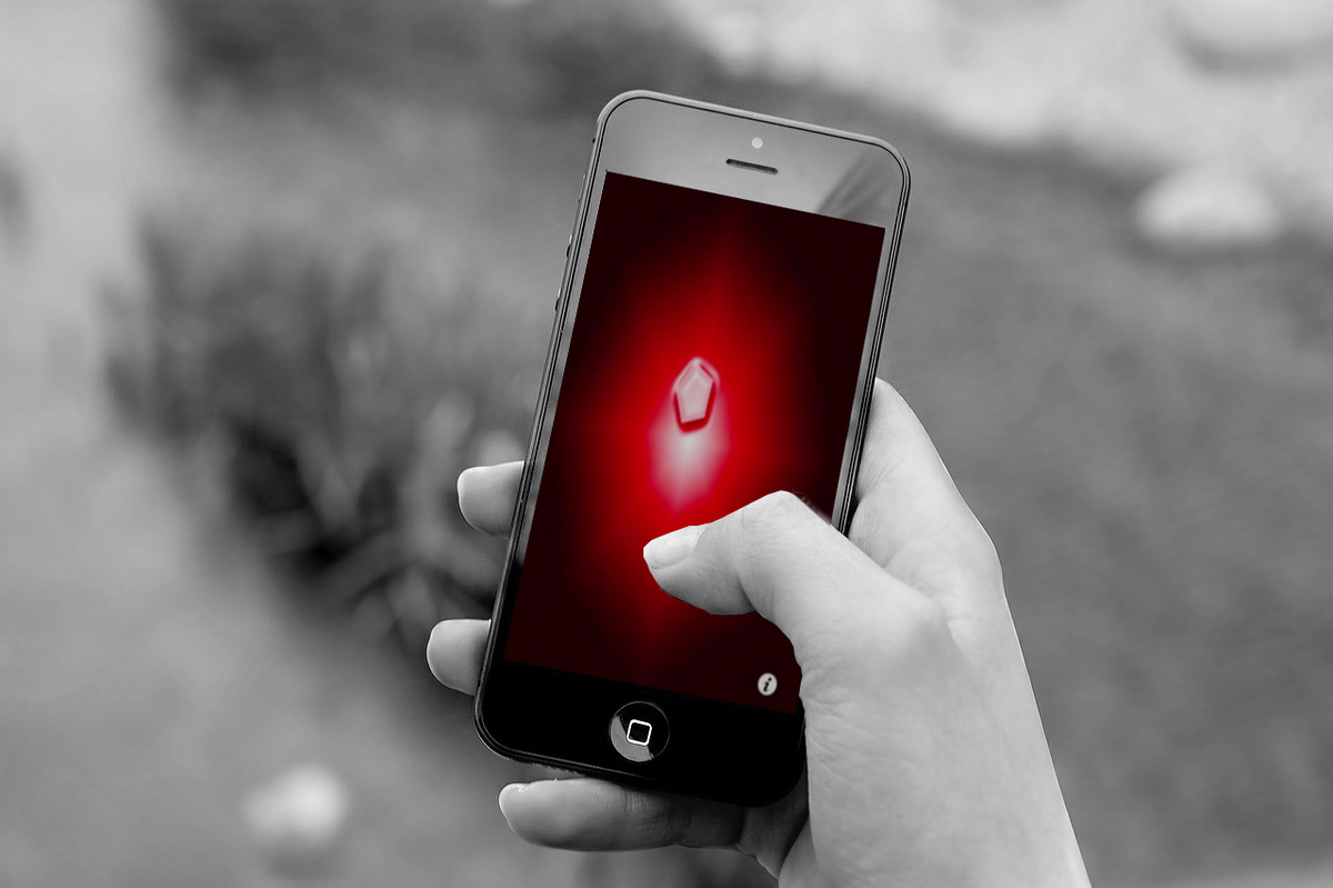 Có lẽ, đúng như tên gọi của mình, ''I am Rich'' được dùng để chứng tỏ độ giàu có của những người sẵn sàng tải nó về và không có bất kỳ tính năng hay mục đích giải trí nào khác. Ở thời điểm đó, nhiều người cho rằng I am Rich là một ứng dụng đắt đỏ và ngu ngốc nhất của Apple.