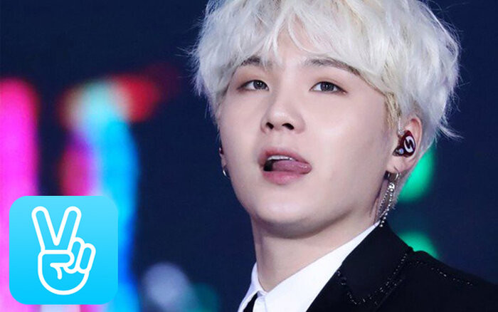 ''Thánh rap'' Suga cho biết ứng dụng anh yêu thích nhất là V-Live và không quên nhắn nhủ BTS cũng có mặt trên ứng dụng này. Đây là một nền tảng phát trực tiếp và kênh của BTS trên trang này hiện đang có khoảng 11 triệu người theo dõi.