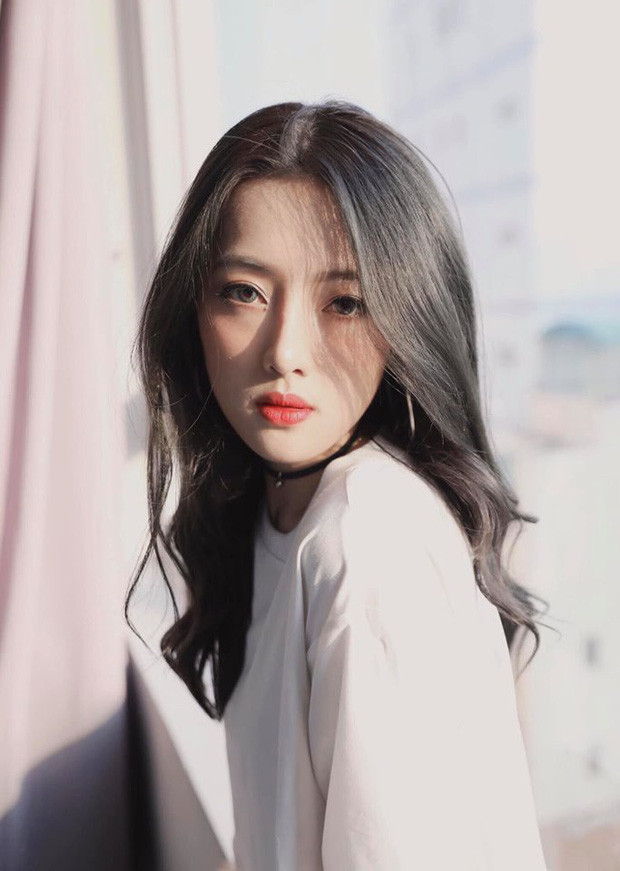 Trái ngược với sự nghiệp thành công của những streamer như MisThy, Uyên Pu,...thành viên đời đầu của The Queen Team như JAVie hay Dorie đã có cuộc chia tay không mấy êm đẹp với đội tuyển cũ. Hiện tại, Dorie dần chuyển hướng sang diễn xuất.